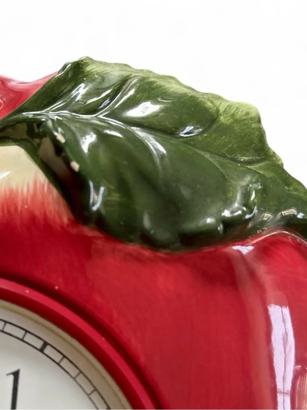 Vintage Ceramic Apple Wall Clock Red Kitchen Decor Retro Farm AcuRite Quartz